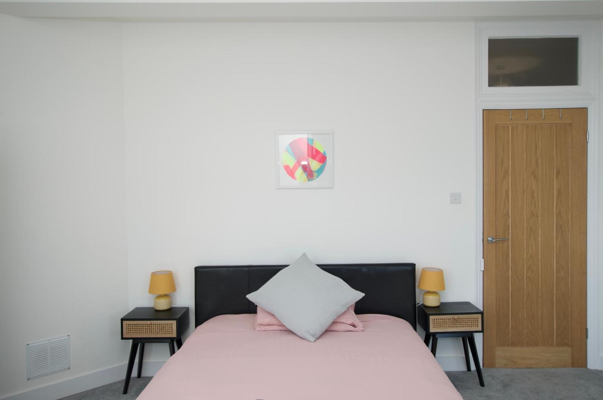 Beautiful Large 3-Bed Coastal Flat With Parking. Apartment Frinton-on-Sea Exterior photo